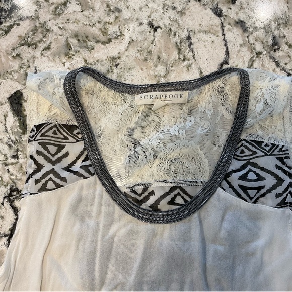 SCRAPBOOK Tunic lace Aztec - Picture 3 of 3